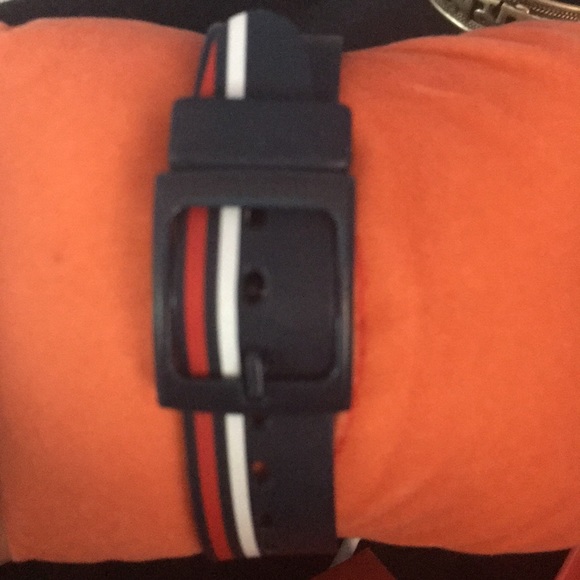 Watch - Picture 2 of 3